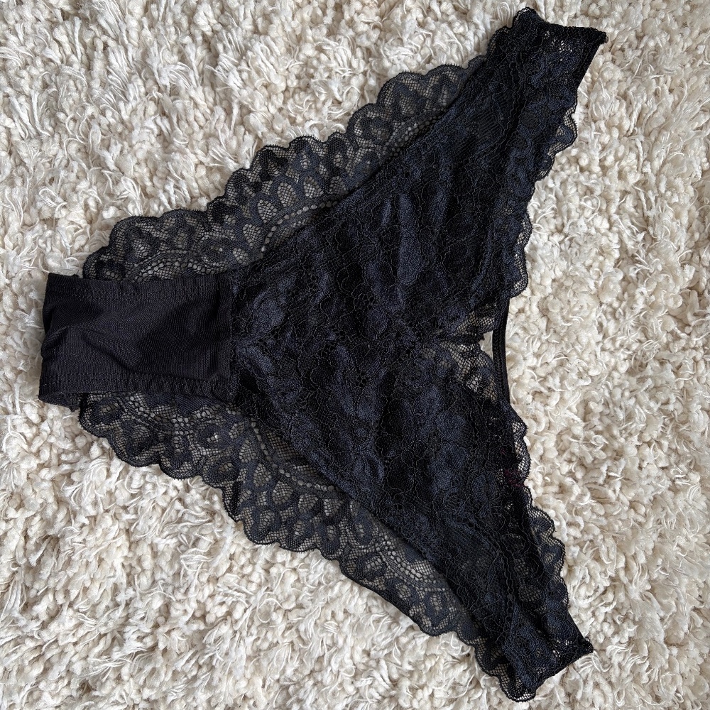 La Senza Black Lace Panties Size L Like New Never Worn